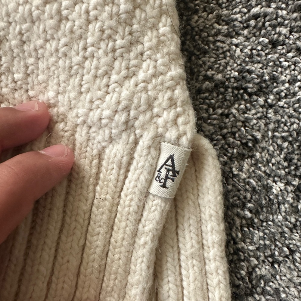 Abercrombie & Fitch Sweater Womens M White Cream Fishermen Cable Knit Pullover - Picture 6 of 16